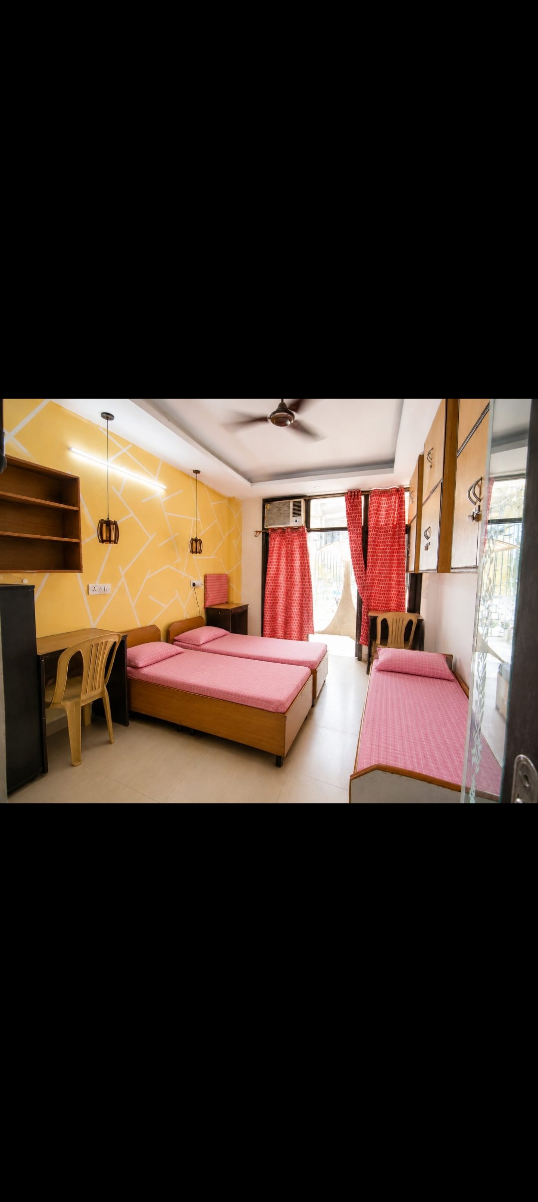 Single occupancy room with cupboard